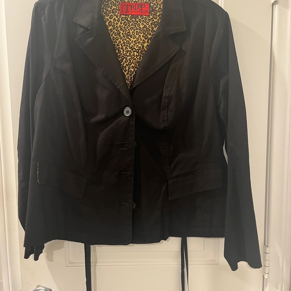 Tripp nyc Women's Black Blazer with Leopard Lining